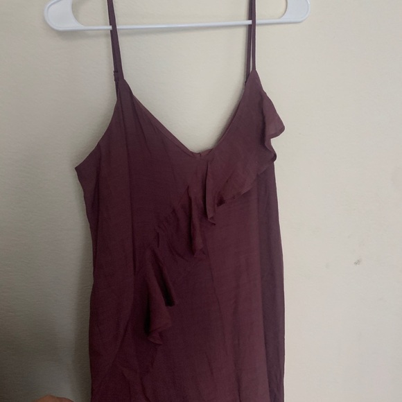 NWT Francesca’s Ruffled Asymmetrical Mauve Dress - Picture 4 of 5